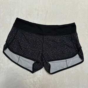 Lululemon Womens Speed Shorts Size 6 Manifesto Pinstripe‎ Black White Rare